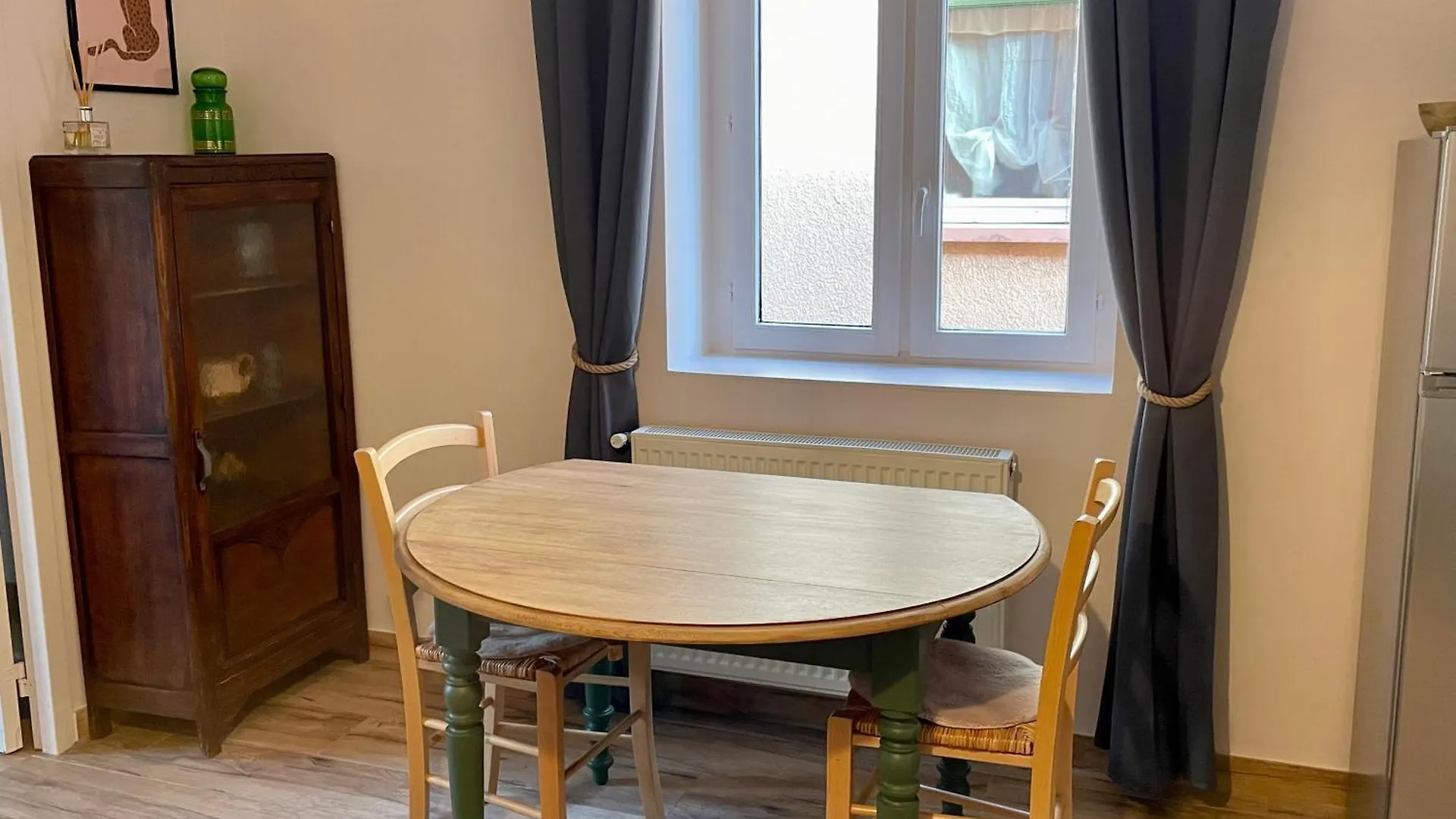 Le Victor Hugo - Fontaines-Sur-Saone Apartment