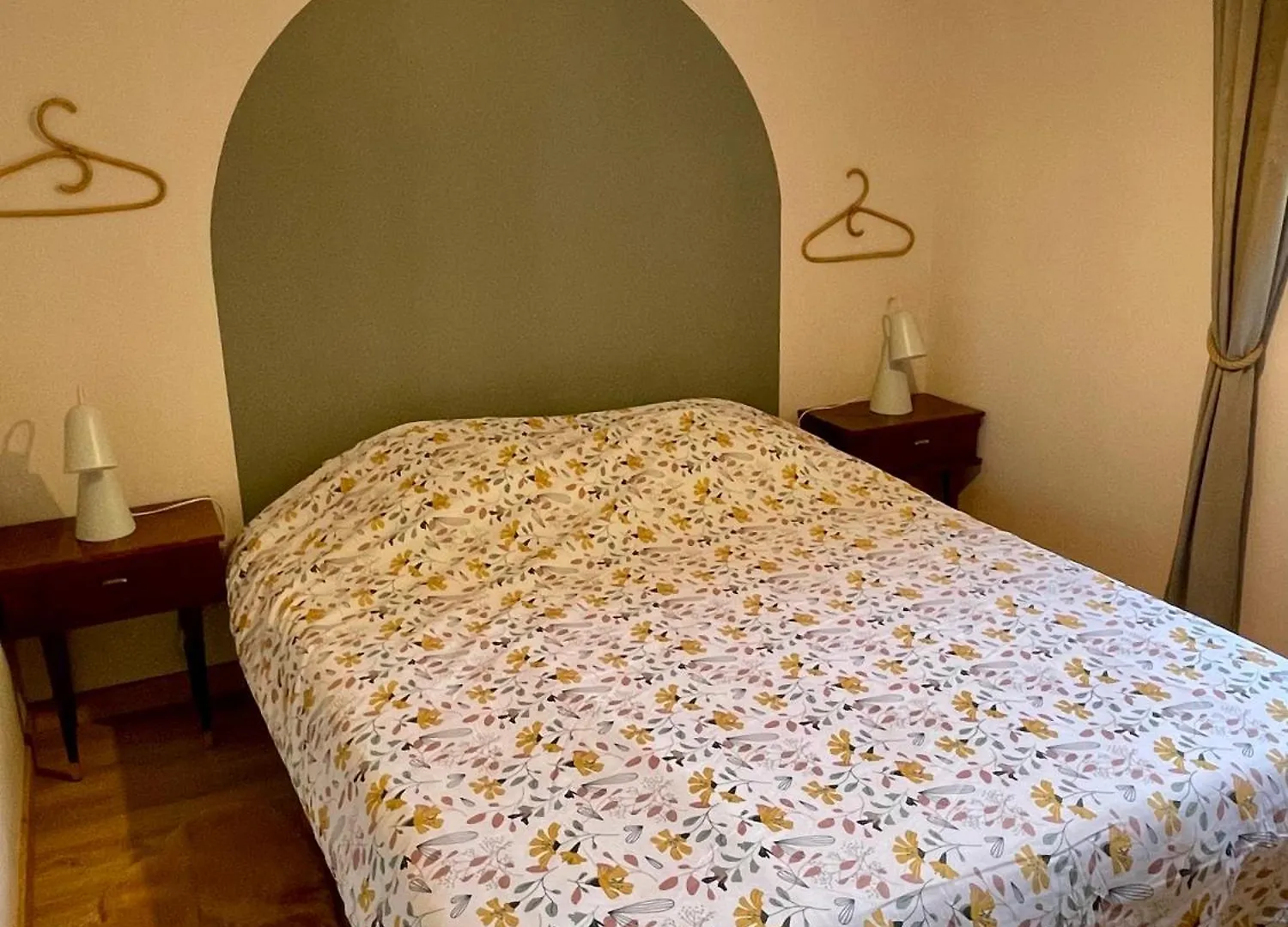 Le Victor Hugo - Fontaines-Sur-Saone Apartment
